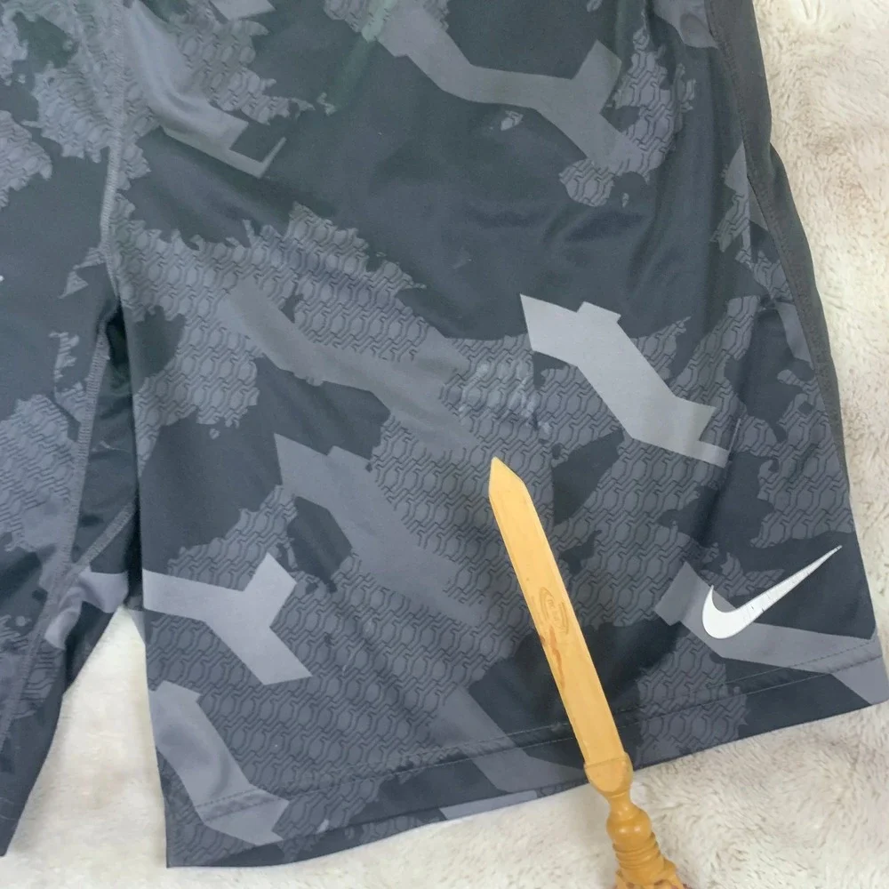 Nike Dri-FIT Mens Camo Athletic Shorts Grey Black Digital Camouflage Large